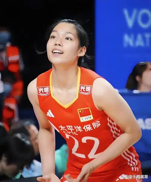 女排五连胜引爆全网热议 庄宇珊20分闪耀世联赛